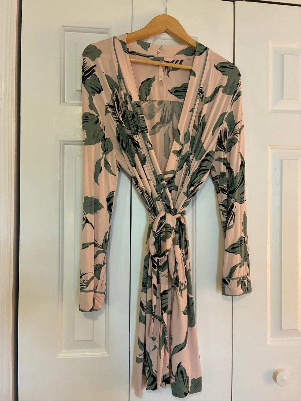 Blush Pink Botanical spa robe…. Super SOFT!!!